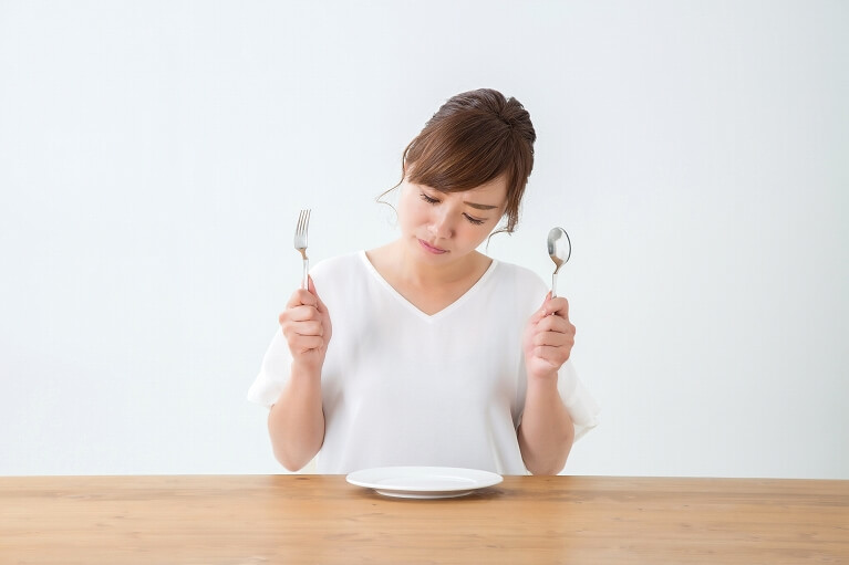 食事が美味しくなくなる